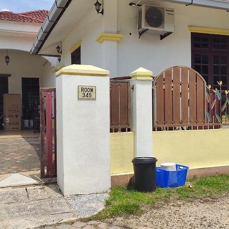 Room 345 Kota Bharu Eksteriør billede